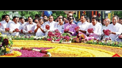 Telangana: In rare show of unity, TRS netas offer homage to NT Rama Rao