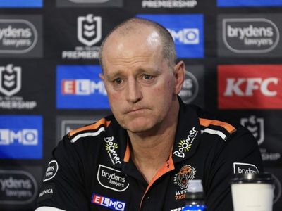 Heat on Maguire amid Tigers' NRL struggles