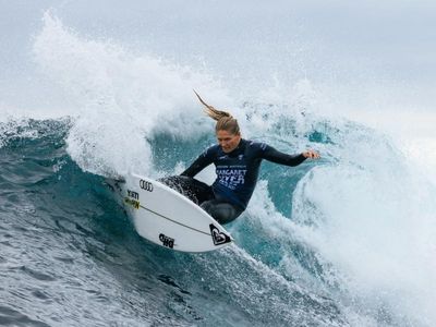 G-Land lay day called in World Surf League