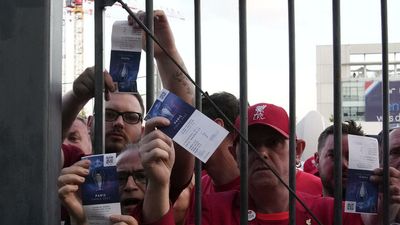 UEFA blame ‘fake tickets’ for delayed CL final, Liverpool demand investigation