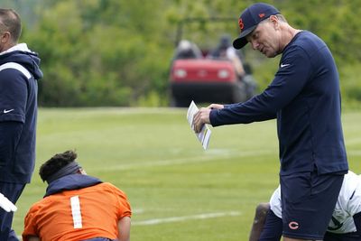 Bears’ Matt Eberflus explains how he assesses during non-contact OTAs