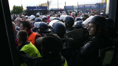 Chaos at Stade de France mars Champions League final