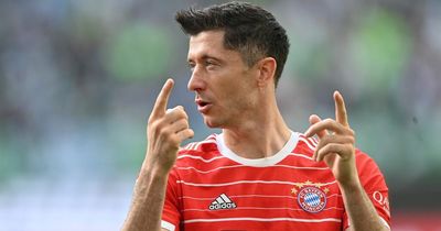 Robert Lewandowski drops transfer hint as Chelsea await vital Barcelona decision