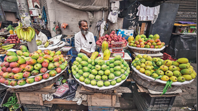 Heat spell, lack of rain push mango prices through the roof in Kolkata