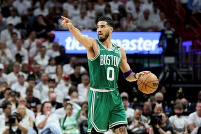 Celtics beat Heat, advance to face Warriors in NBA Finals