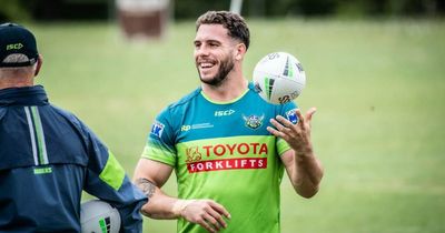 Canberra Raiders forward Adam Elliott to join partner Millie Boyle at the Newcastle Knights
