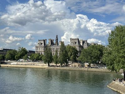 Renewing the Auld Alliance in Paris and Burgundy