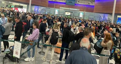 Daa 'unreservedly apologise' as 'over 1,000' passengers miss flights due to Dublin Airport queues