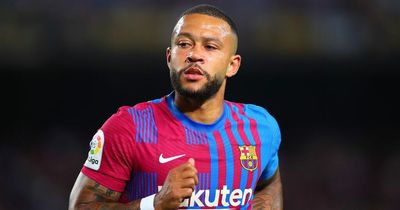 Barcelona set Memphis Depay transfer requirement amid Arsenal interest