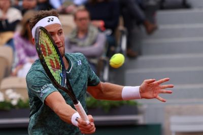 Ruud first Norwegian man to make French Open quarters