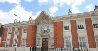 Luxury flat that costs £1800 to rent a month mocked for 'prison cell' bedroom