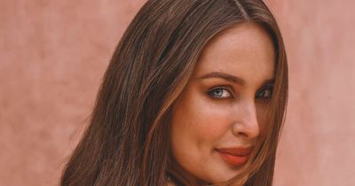 Roz Purcell caught up in Dublin Airport chaos as she's forced to rebook flight