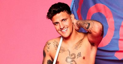 Love Island 2022: Luca Bish's cringe chat up line as mates tell him to 'drop standards'