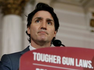 Canada's government moves to make selling or importing handguns illegal