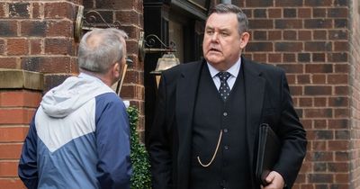 Corrie's George left horrified as he comes face-to-face with someone from his past