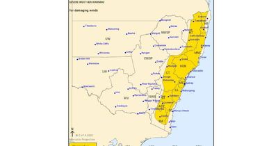 'Snow falling' above about 1000m, severe weather warning for ACT