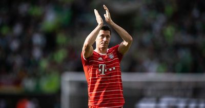 Robert Lewandowski could help Manchester United secure Frenkie de Jong transfer