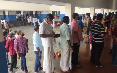 Thrikkakara bypoll | Brisk start to voting as 8% cast their votes in the initial hour