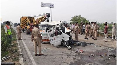 UP: Seven dead as ambulance collides with truck in Bareilly