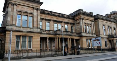 Paisley lout to carry out unpaid work after stealing and crashing Range Rover