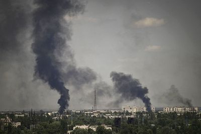 Ukraine news - live: Russia destroying Sievierodonetsk ‘block by block’, says mayor