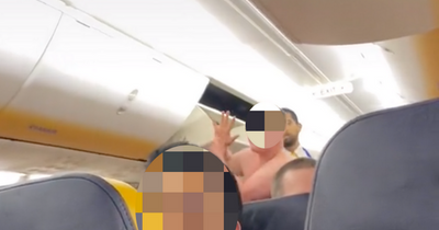 Edinburgh Ryanair passenger escorted off flight by police after screaming at strangers