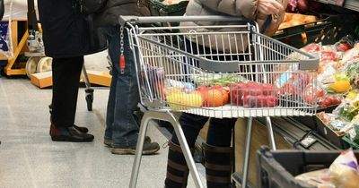 Aldi shopper changes the type of trolley she uses in store and urges everyone to do the same