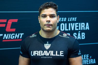 Report: UFC’s Paulo Costa accused of striking nurse in dispute over vaccination card