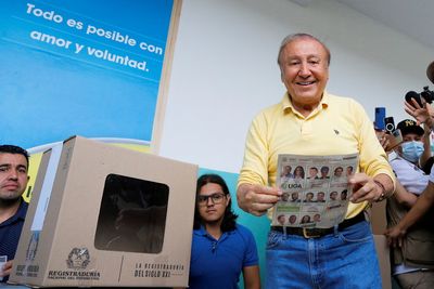 Colombia peso, market rally as business-friendly candidate advances