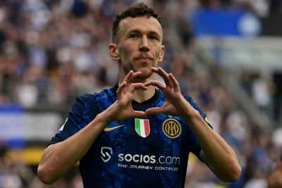 Tottenham sign Perisic on free transfer from Inter Milan