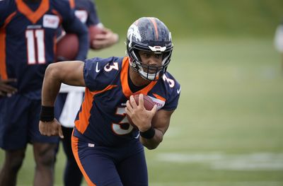 Russell Wilson helping Broncos’ defense prepare for mobile QBs in AFC West