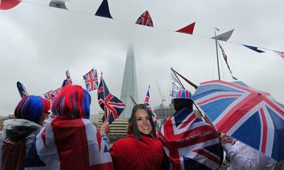 Expect mixed weather for platinum jubilee weekend, Met Office says