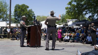 Authorities ignore Spanish speakers at Uvalde press conferences