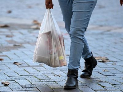 Single-use plastic bags now banned in NSW