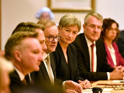 Cabinet meets hours after swearing in