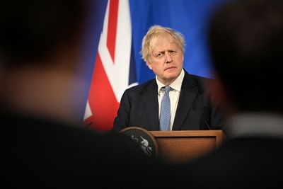 UK adviser says Johnson must explain why he has not broken the ministerial code with lockdown fine