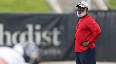 Texans Coach Lovie Smith Addresses Deshaun Watson Trade