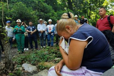 14 miners trapped in Colombian coal mine