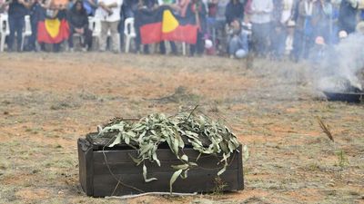 Elders distressed by Mungo Man burials