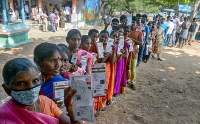 Questioning the safety of Aadhaar