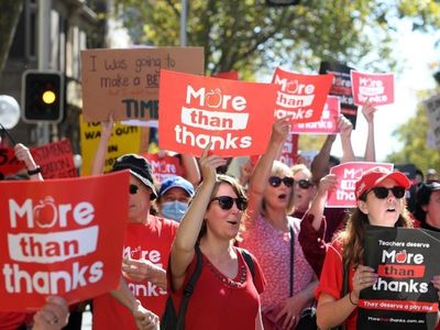 Strike threat in NSW public sector pay row