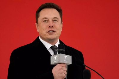 Elon Musk’s ultimatum to Tesla executives: Return to the office or get out