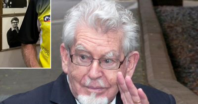 Lakeside chiefs "didn't notice" Rolf Harris on wall as iconic darts venue removes picture