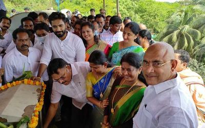 Andhra Pradesh: Water released to Godavari delta to irrigate 10.13 lakh acres in kharif