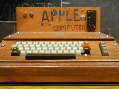 Apple-1 Computer Signed By Co-Founder Could Fetch $485,000 In Auction