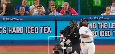 Legendary Blue Jays fan ‘Home Plate Lady’ didn’t flinch again at a foul ball and MLB fans loved it