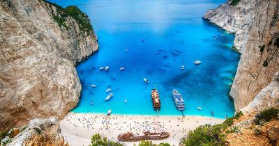 Greece makes changes to covid requirements ahead of summer season