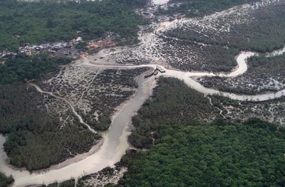 In oil-rich Niger Delta, coastal erosion frustrates locals endlessly