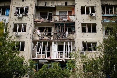 Russian advance in eastern Ukraine to be delayed by ‘operational pause’, West believes
