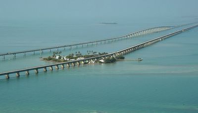 Schaumburg mom killed, 2 kids hurt parasailing in Florida Keys